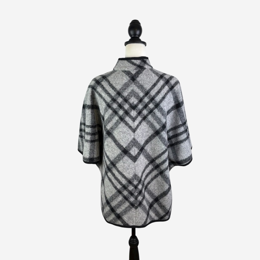 Talbots Wool Blend Gray Plaid Button Up Cape Poncho Coat XS Oversized - Picture 6 of 12